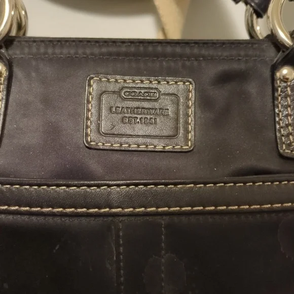 Coach mini tote - Picture 3 of 11